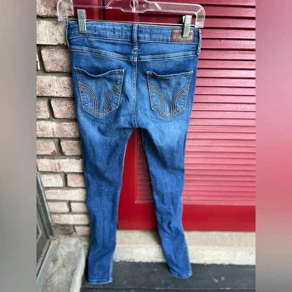 Hollister Women's Blue Ripped mid rise super Skinny stretch Jeans size 0 - Picture 6 of 11